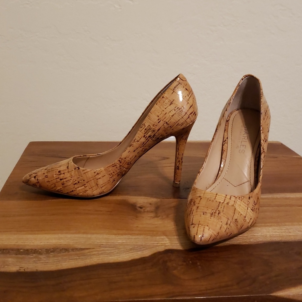 Charles David size 4 1/2 heels